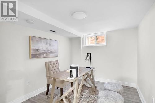 100 Lincoln Place, London, ON - Indoor Photo Showing Dining Room