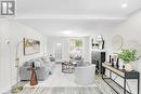 100 Lincoln Place, London, ON  - Indoor Photo Showing Living Room 