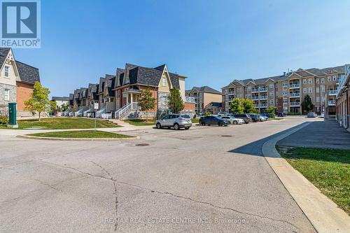 95 - 1380 Costigan Road, Milton, ON - Outdoor With Facade