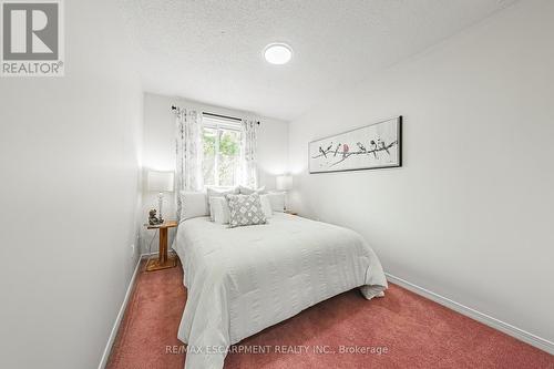 8 - 4194 Longmoor Drive, Burlington (Palmer), ON - Indoor Photo Showing Bedroom