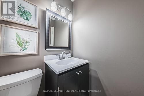 8 - 4194 Longmoor Drive, Burlington, ON - Indoor Photo Showing Bathroom