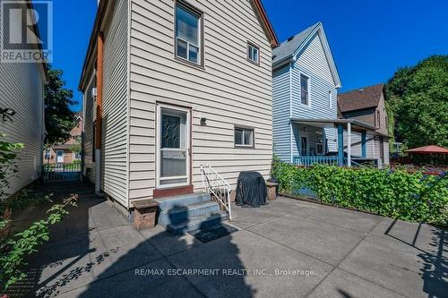 22 Niagara Street, Hamilton, ON - Outdoor