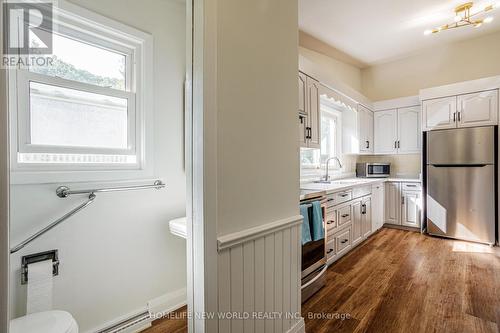 43 Valerie Drive, St. Catharines, ON - Indoor Photo Showing Kitchen