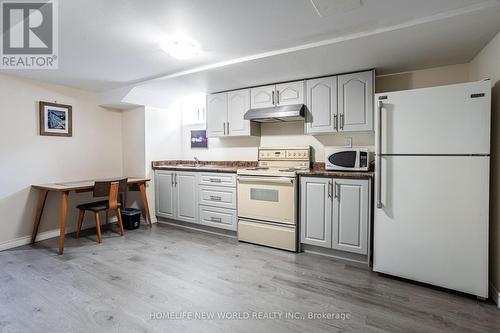 43 Valerie Drive, St. Catharines, ON - Indoor Photo Showing Kitchen