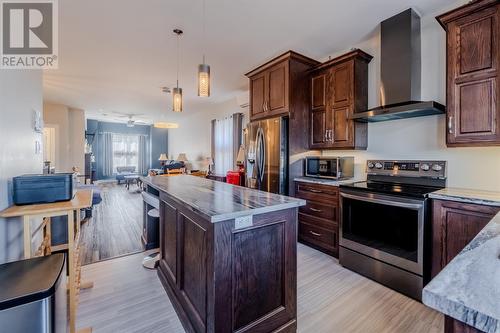 39 Maurice Putt Crescent, St. John'S, NL - Indoor Photo Showing Kitchen