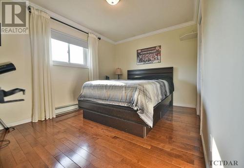 336 Government Rd S, Timmins, ON - Indoor Photo Showing Bedroom