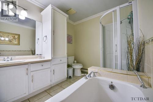 336 Government Rd S, Timmins, ON - Indoor Photo Showing Bathroom