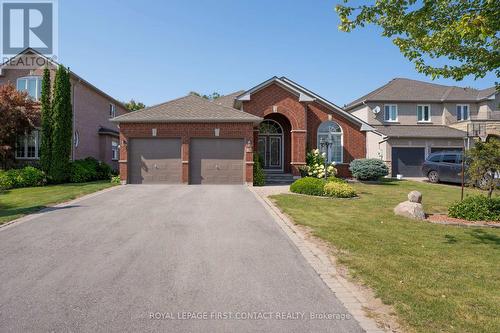 34 Loyalist Court, Barrie (Innis-Shore), ON - Outdoor With Facade