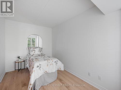 209 - 1470 Bishops Gate, Oakville (Glen Abbey), ON - Indoor Photo Showing Bedroom