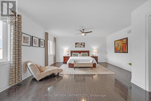 1385 Arrowhead Road, Oakville, ON - Indoor Photo Showing Bedroom