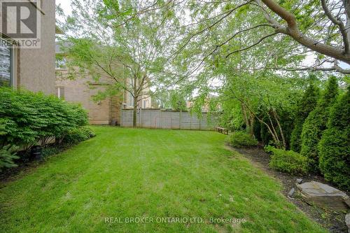 1385 Arrowhead Road, Oakville, ON - Outdoor