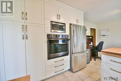 113 Daniel Cres, Timmins, ON - Indoor Photo Showing Kitchen