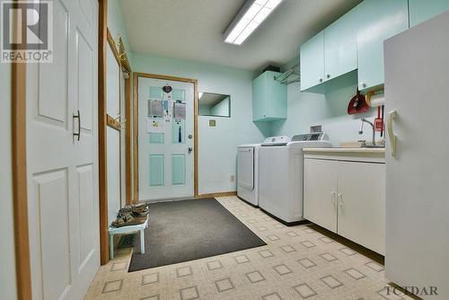 113 Daniel Cres, Timmins, ON - Indoor Photo Showing Laundry Room