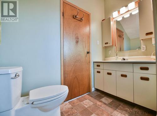 113 Daniel Crescent, Timmins (Main Area), ON - Indoor Photo Showing Bathroom