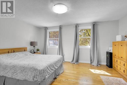 125 - 1247 Huron Street, London, ON - Indoor Photo Showing Bedroom