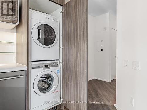 907 - 45 Charles Street E, Toronto (Church-Yonge Corridor), ON - Indoor Photo Showing Laundry Room