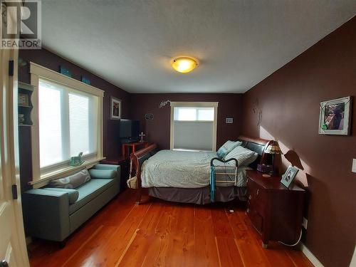 212 Falcon Avenue, Vernon, BC - Indoor Photo Showing Bedroom