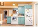 309 Baird Avenue, Enderby, BC  - Indoor Photo Showing Kitchen 