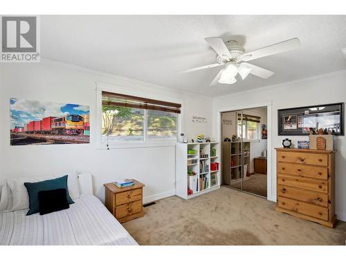 10509 Teresa Road, Lake Country, BC - Indoor Photo Showing Bedroom