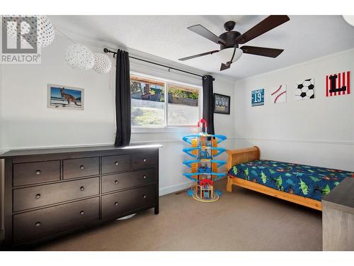 10509 Teresa Road, Lake Country, BC - Indoor Photo Showing Bedroom