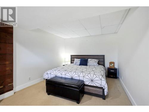 10509 Teresa Road, Lake Country, BC - Indoor Photo Showing Bedroom