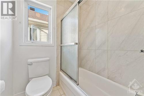 137 Shirley'S Brook Drive, Kanata, ON - Indoor Photo Showing Bathroom