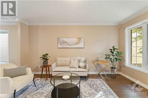 137 Shirley'S Brook Drive, Kanata, ON - Indoor Photo Showing Living Room