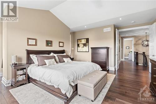 812 Percival Crescent, Ottawa, ON - Indoor Photo Showing Bedroom