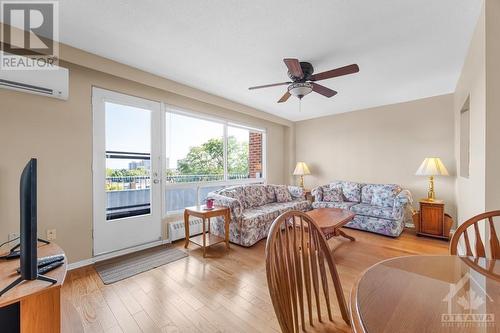 20 Chesterton Drive Unit#210, Ottawa, ON - Indoor