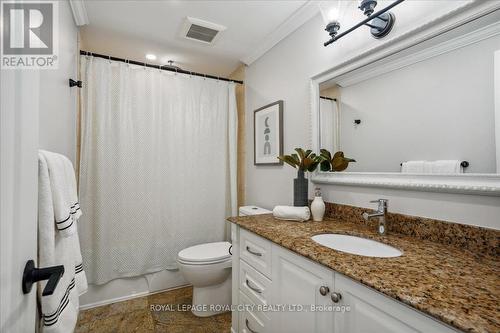 6225 Miller'S Grove, Mississauga, ON - Indoor Photo Showing Bathroom