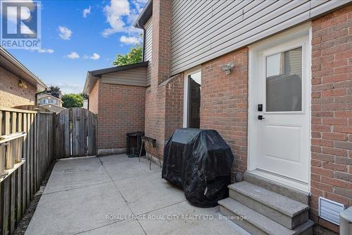 6225 Miller'S Grove, Mississauga (Meadowvale), ON - Outdoor With Exterior