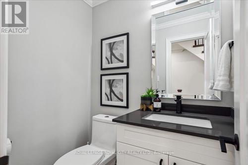 6225 Miller'S Grove, Mississauga, ON - Indoor Photo Showing Bathroom