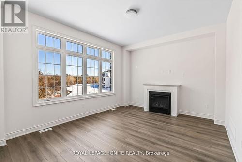 1081 Denton Drive, Cobourg, ON - Indoor Photo Showing Living Room With Fireplace