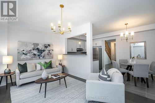 25 Elsegood Drive, Guelph (Kortright Hills), ON - Indoor Photo Showing Living Room