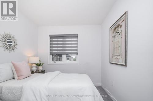 25 Elsegood Drive, Guelph, ON - Indoor Photo Showing Bedroom