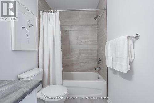 25 Elsegood Drive, Guelph, ON - Indoor Photo Showing Bathroom