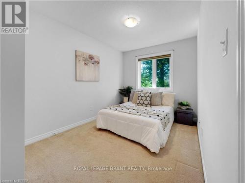 58 Myers Lane, Hamilton, ON - Indoor Photo Showing Bedroom