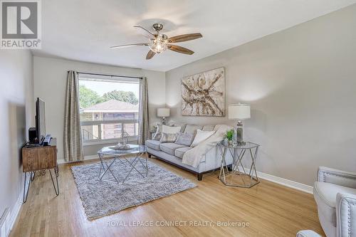 1166 Ridgecrest Avenue, Oshawa (Donevan), ON - Indoor Photo Showing Living Room