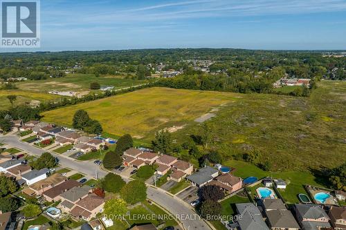 143 Briarsdale Crescent, Welland, ON - Outdoor With View