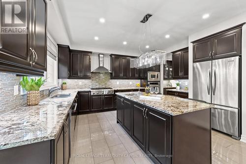 76 Upper Post Road, Vaughan, ON - Indoor Photo Showing Kitchen With Upgraded Kitchen