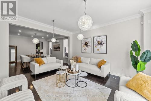 76 Upper Post Road, Vaughan, ON - Indoor Photo Showing Living Room