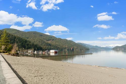 3 160 Esplanade Avenue, Harrison Hot Springs, BC 