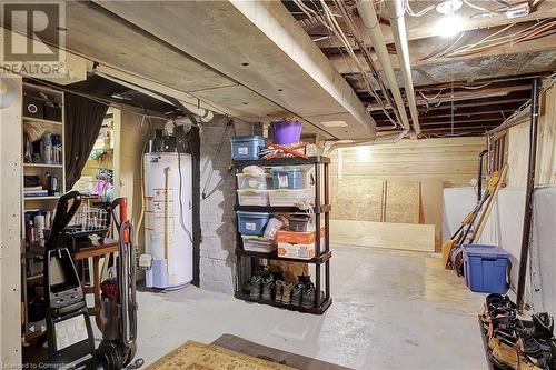 140 Park Row N, Hamilton, ON - Indoor Photo Showing Basement