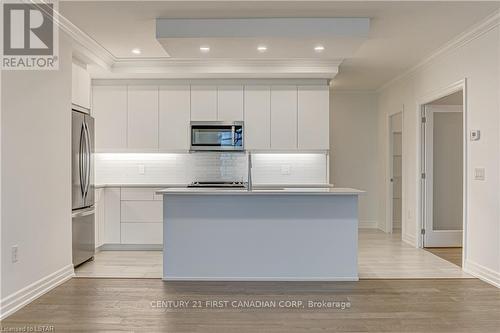 811 - 480 Callaway Road, London, ON - Indoor Photo Showing Kitchen