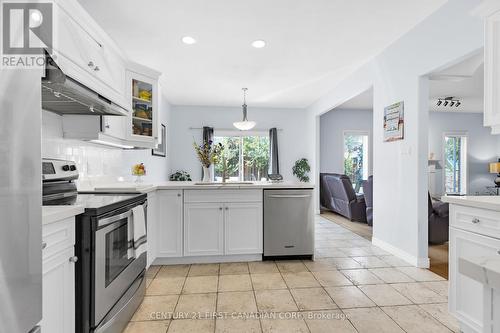 742 Guildwood Boulevard, London, ON - Indoor Photo Showing Kitchen