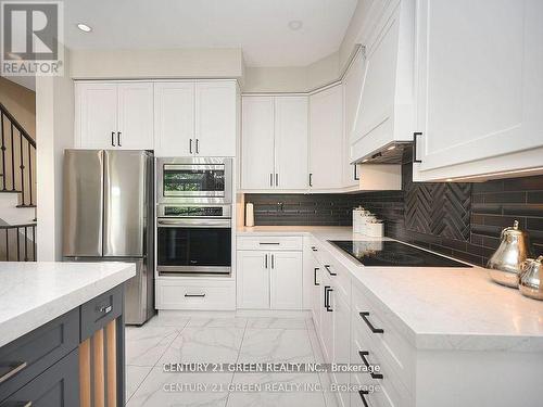 2 - 3350 Thomas Street, Mississauga (Churchill Meadows), ON - Indoor Photo Showing Kitchen