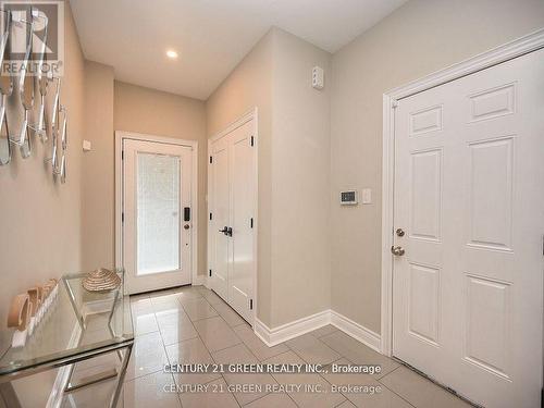 2 - 3350 Thomas Street, Mississauga (Churchill Meadows), ON - Indoor Photo Showing Other Room