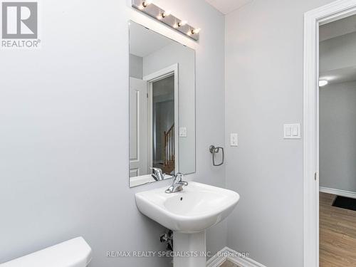 32 Kayak Heights, Brampton (Heart Lake), ON - Indoor Photo Showing Bathroom