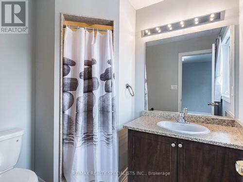 32 Kayak Heights, Brampton, ON - Indoor Photo Showing Bathroom