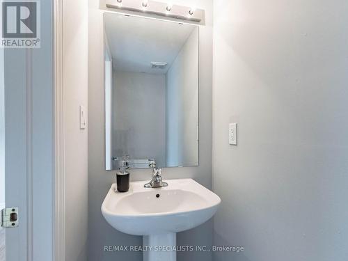 32 Kayak Heights, Brampton (Heart Lake), ON - Indoor Photo Showing Bathroom